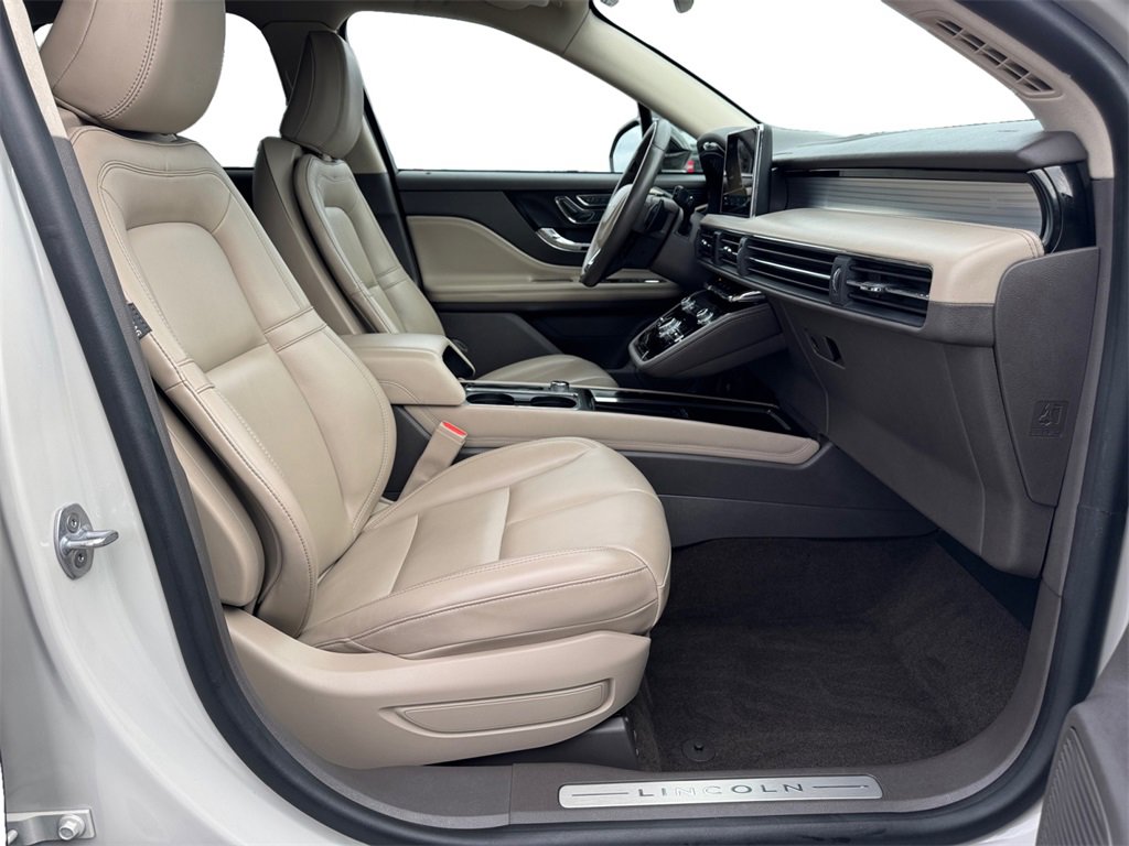 Used 2021 Lincoln Corsair Standard image 15