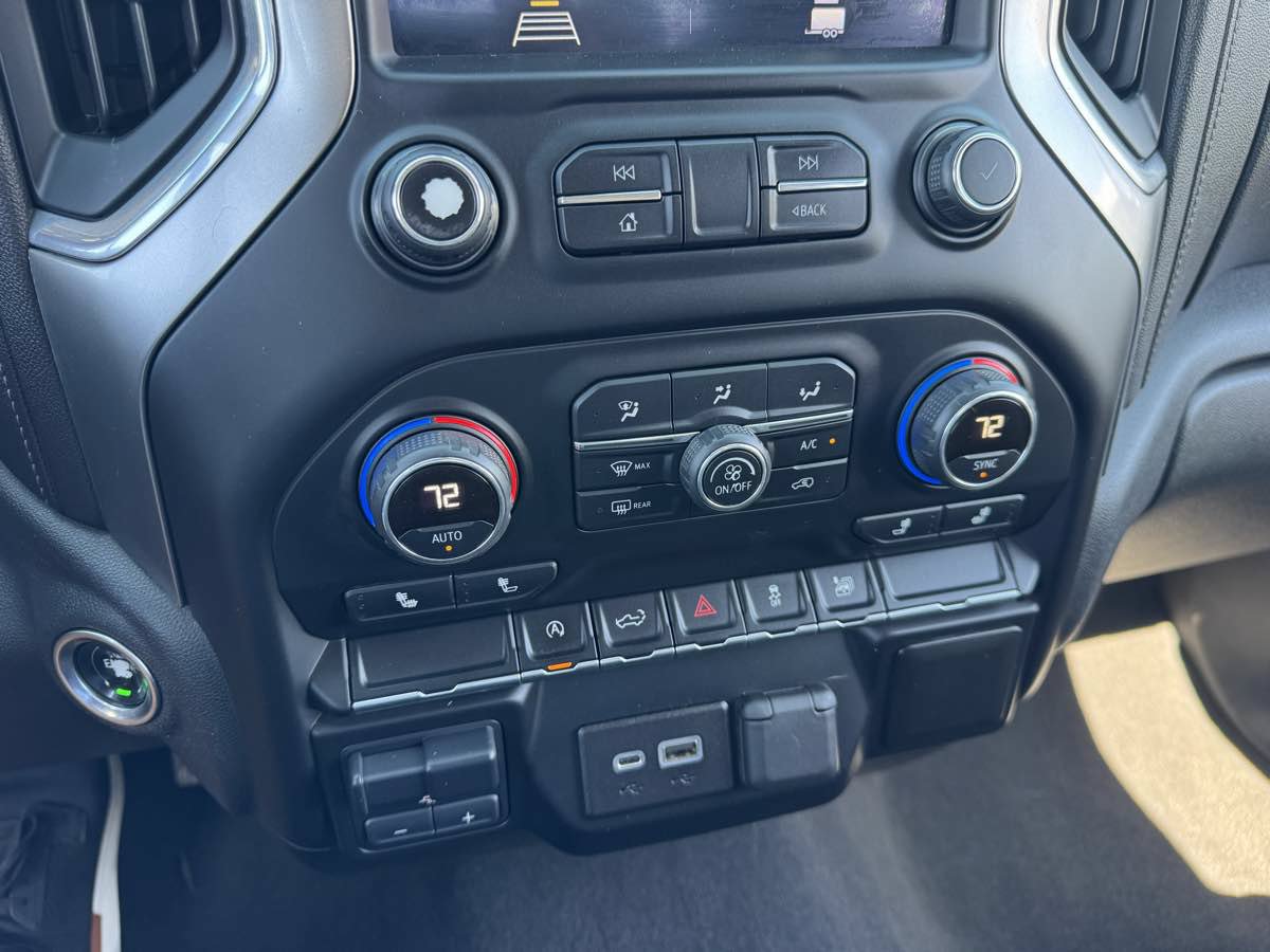 Used 2020 Chevrolet Silverado 1500 LT w/ All-Star Edition AWD/4WD image 32