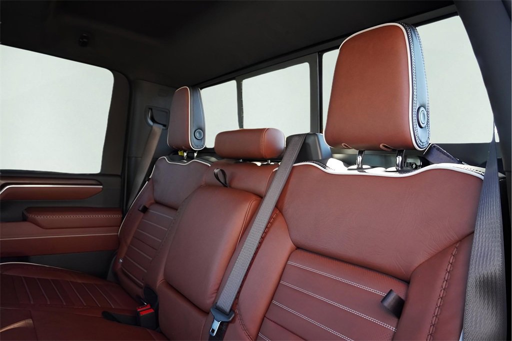 New 2026 GMC Sierra 2500 Denali Ultimate w/ Max Trailering Package image 36