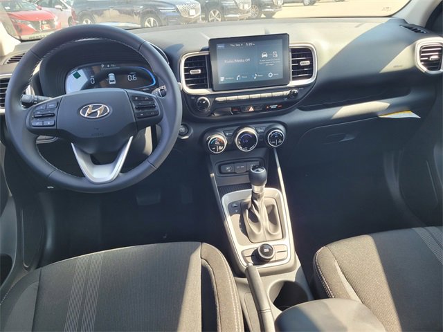 New 2025 Hyundai Venue SEL image 7