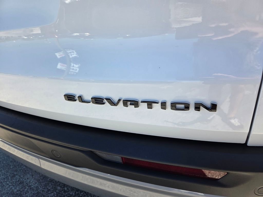 Used 2025 GMC Acadia Elevation image 15
