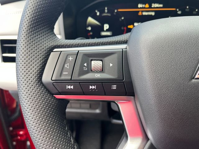 New 2025 Mitsubishi Outlander SE image 18