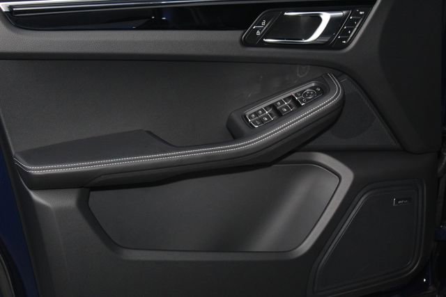 New 2026 Porsche Macan S image 21