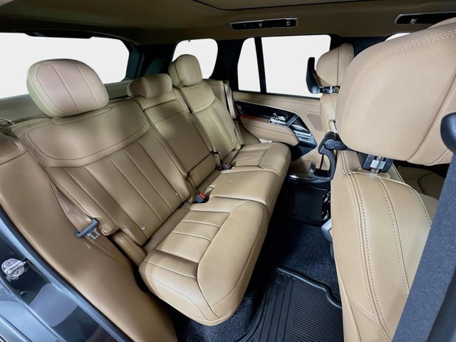 New 2026 Land Rover Range Rover SE image 29