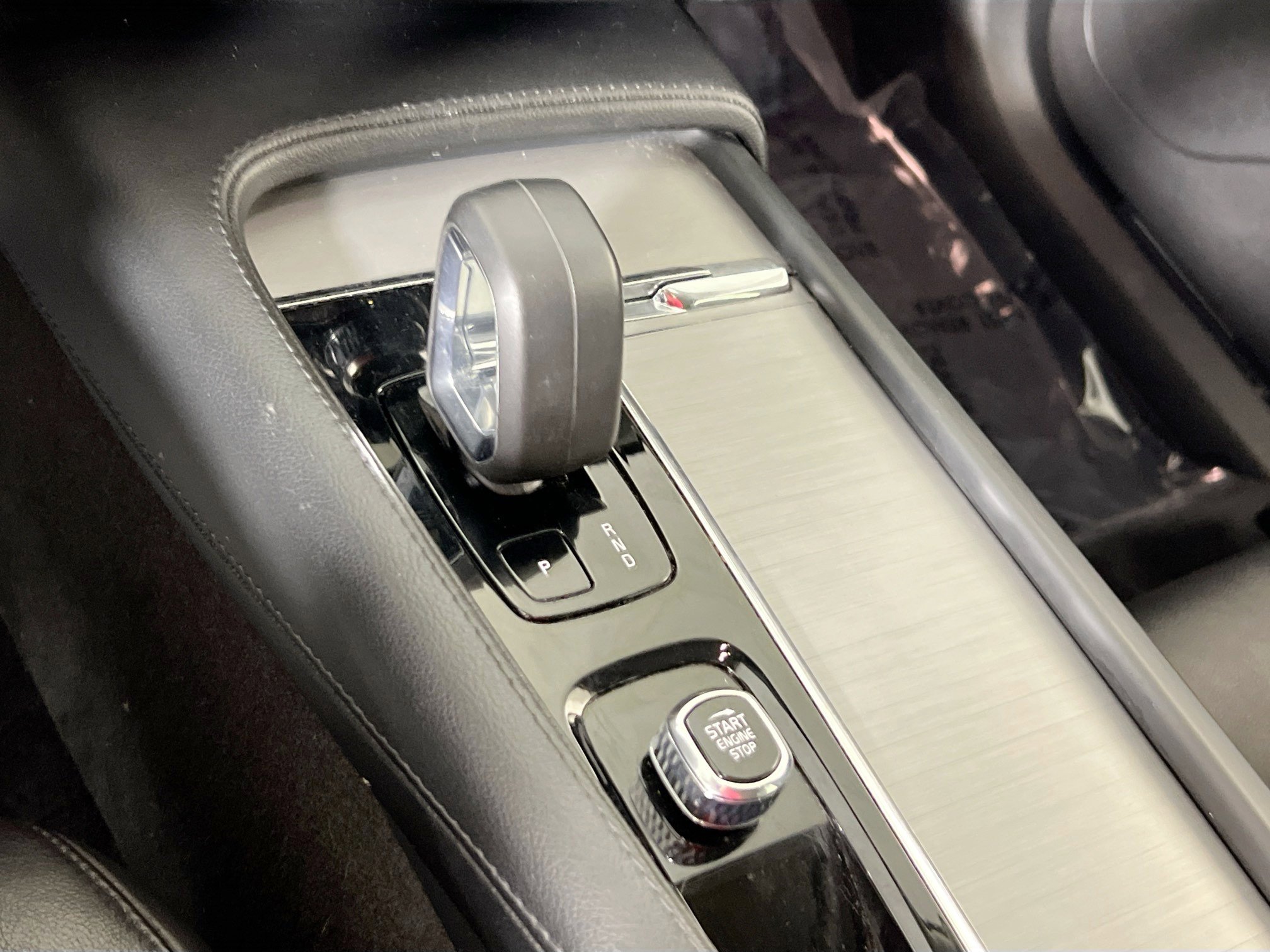 Used 2023 Volvo XC90 B5 Core w/ Protection Package Premier image 17