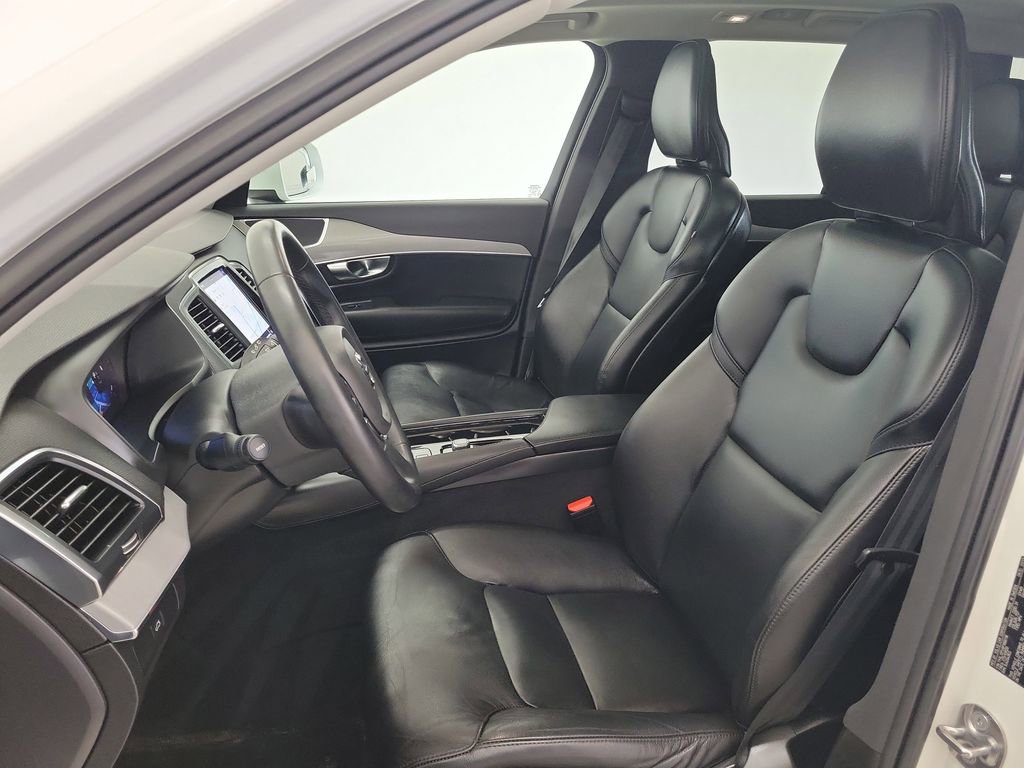 Used 2023 Volvo XC90 B5 Core w/ Protection Package Premier image 19