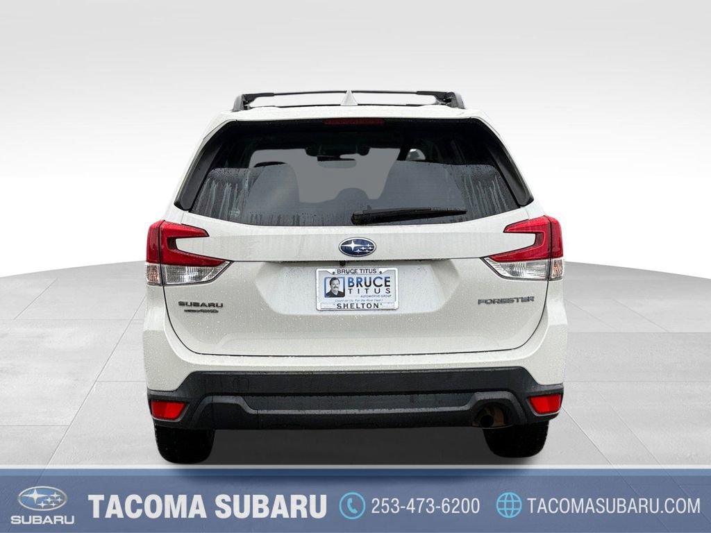 Used 2020 Subaru Forester Premium image 5