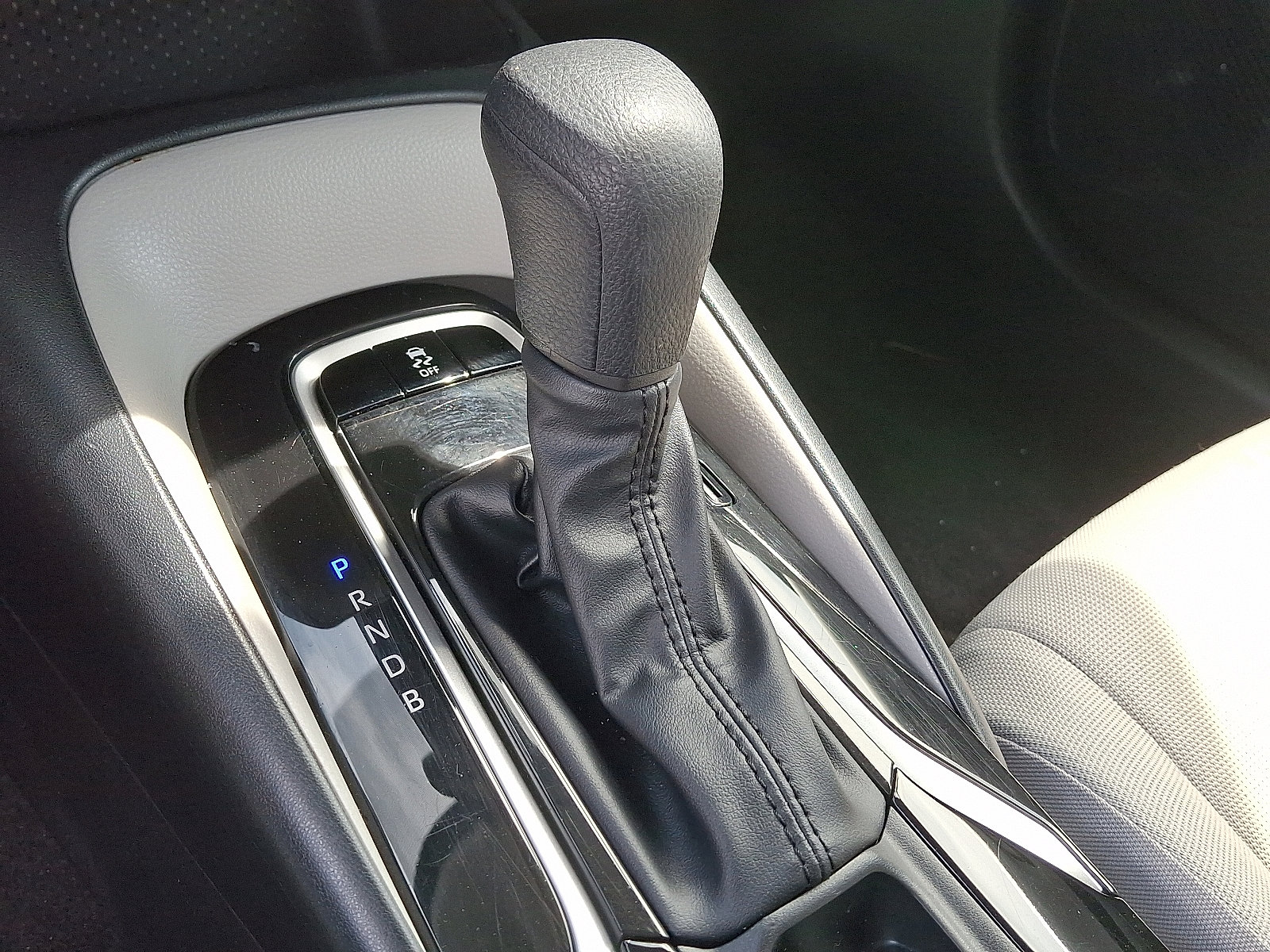 Certified 2022 Toyota Corolla LE image 15