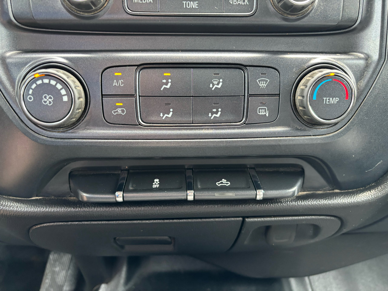 Used 2017 GMC Sierra 1500 2WD Regular Cab image 11