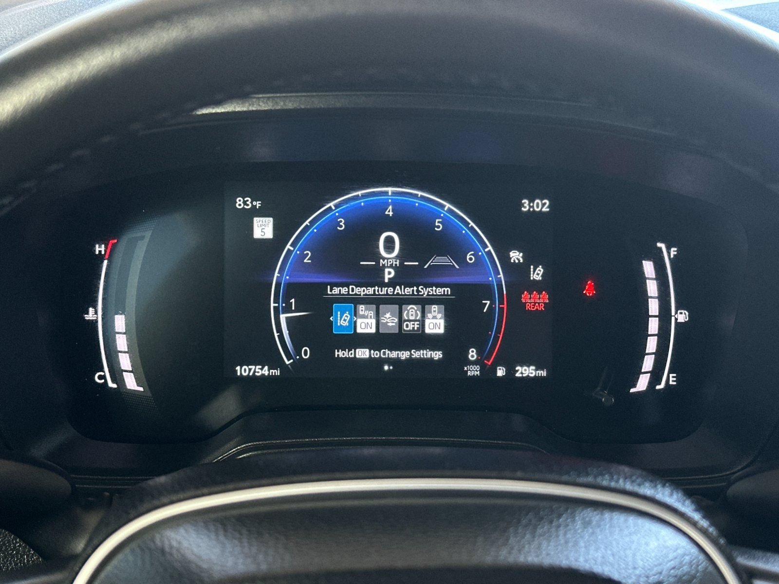 Used 2025 Toyota Corolla SE w/ SE Premium Package FWD image 22