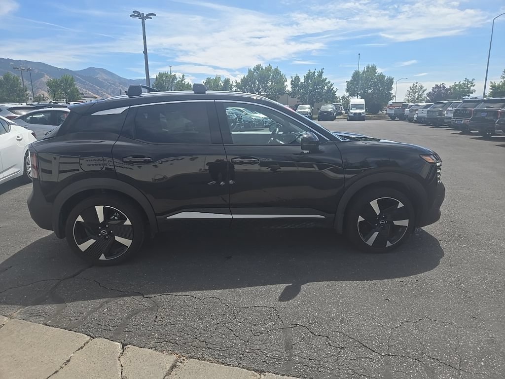 Used 2026 Nissan Kicks SR w/ Cold Weather Package AWD/4WD image 5