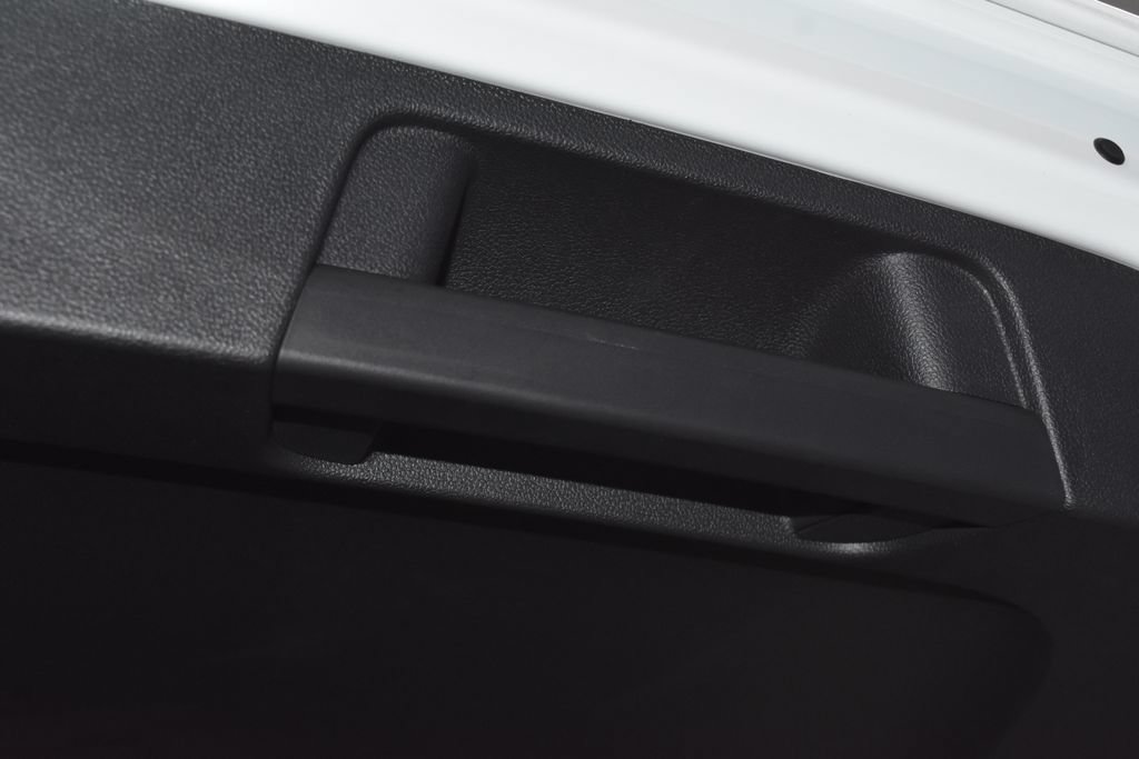 Certified 2025 Volkswagen Taos S AWD/4WD image 27