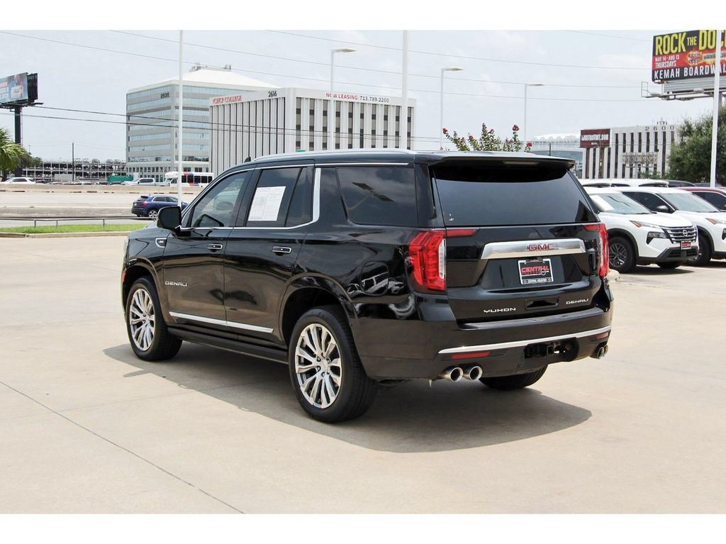 Used 2022 GMC Yukon Denali AWD/4WD image 3