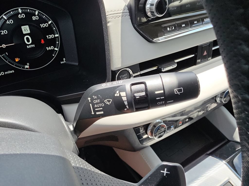 Used 2024 Mitsubishi Outlander SEL Black Edition FWD image 23