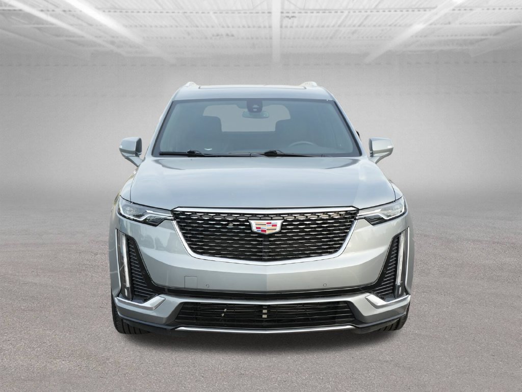 Used 2024 Cadillac XT6 Luxury AWD/4WD image 2
