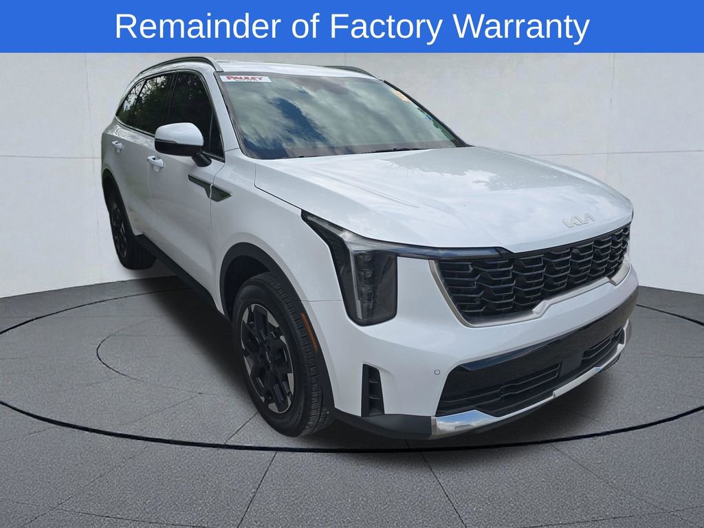 Used 2025 Kia Sorento S AWD/4WD image 4