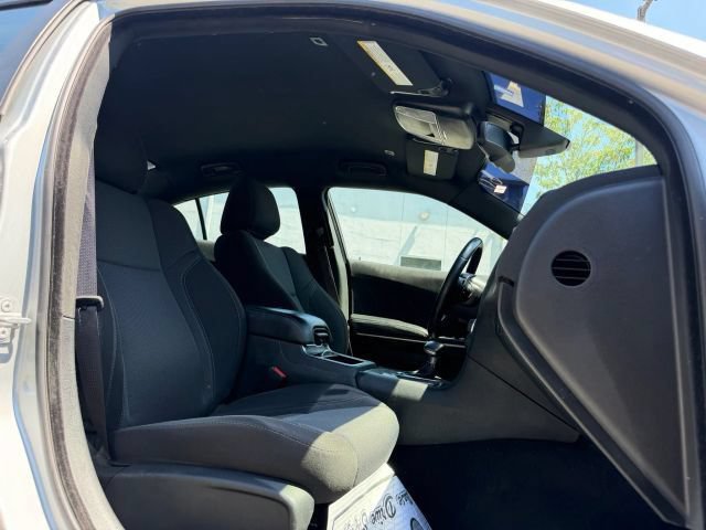 Used 2019 Dodge Charger SXT AWD/4WD image 15