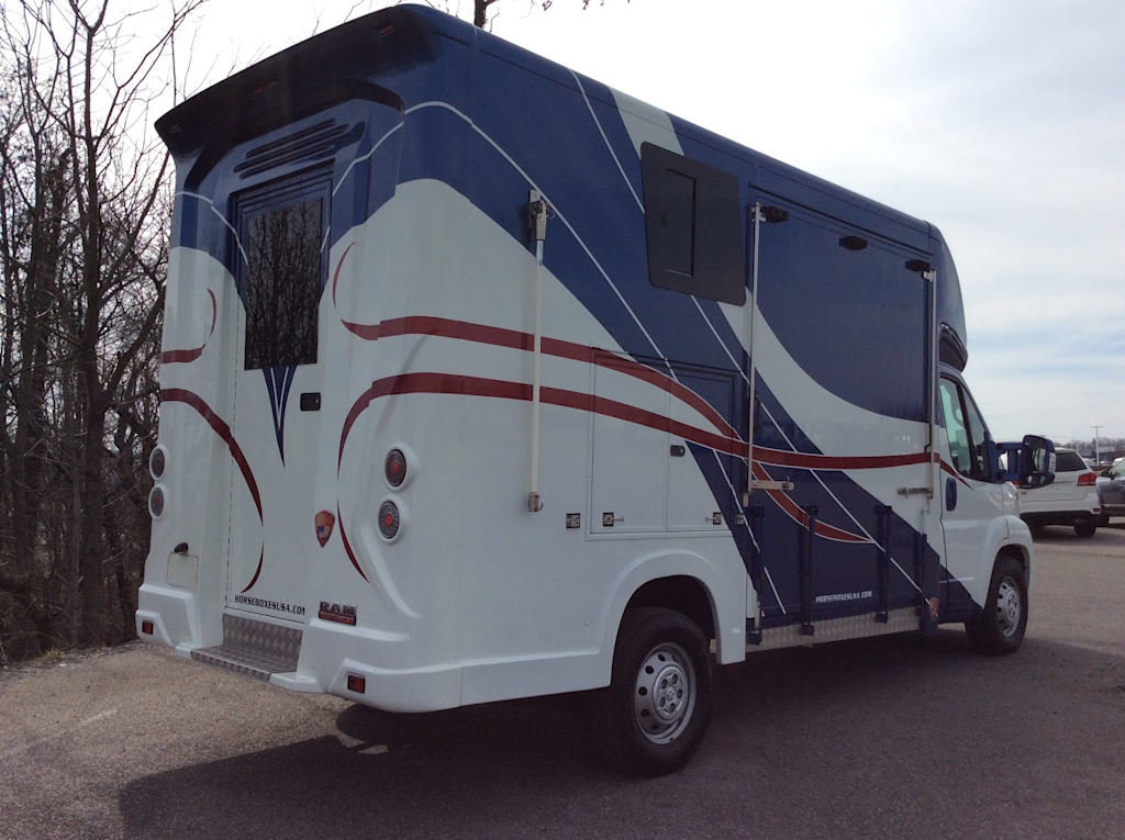Used 2019 RAM ProMaster 3500 w/ Premium Appearance Group FWD image 4