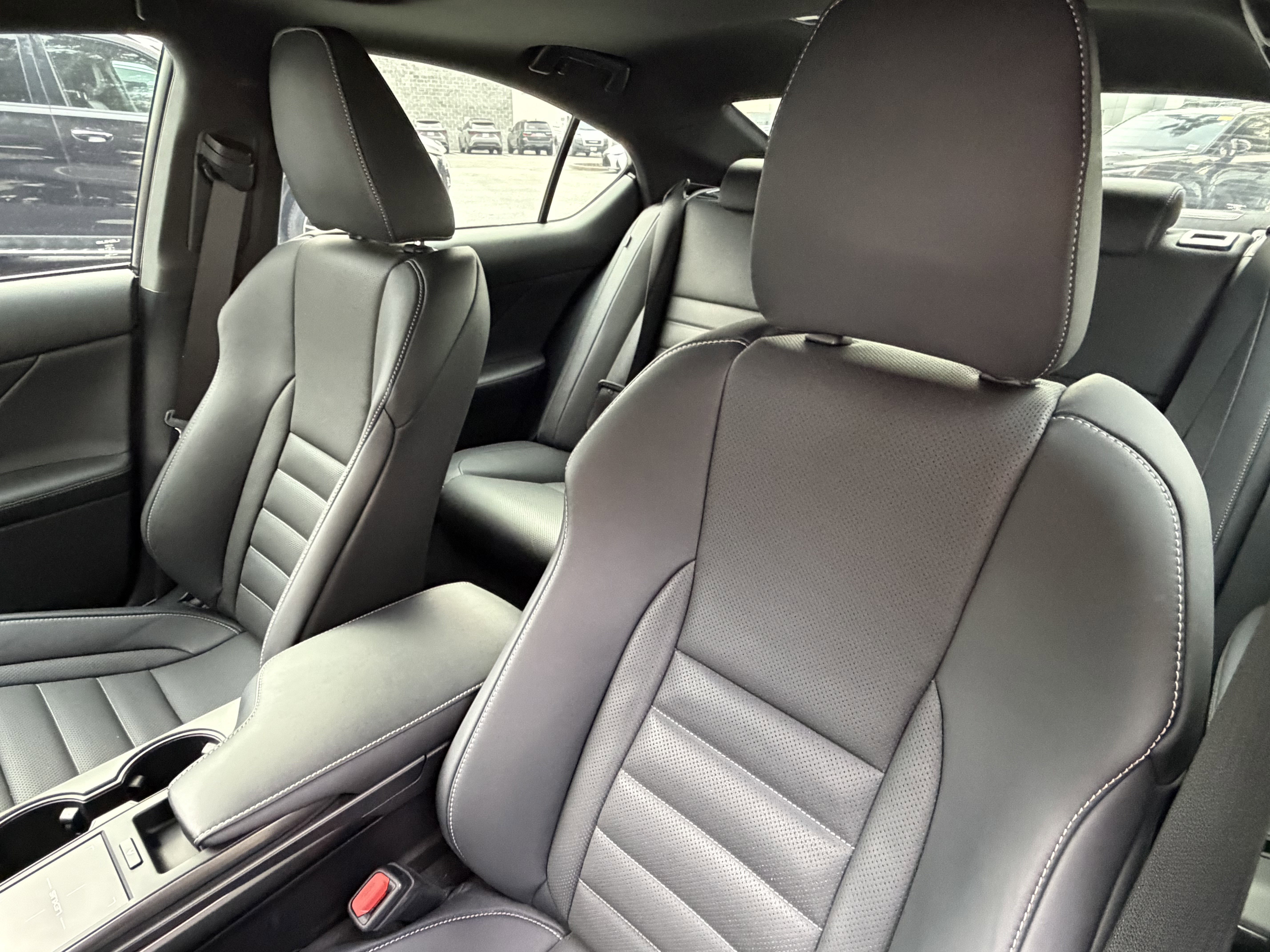 Used 2023 Lexus IS 350 F Sport RWD image 18