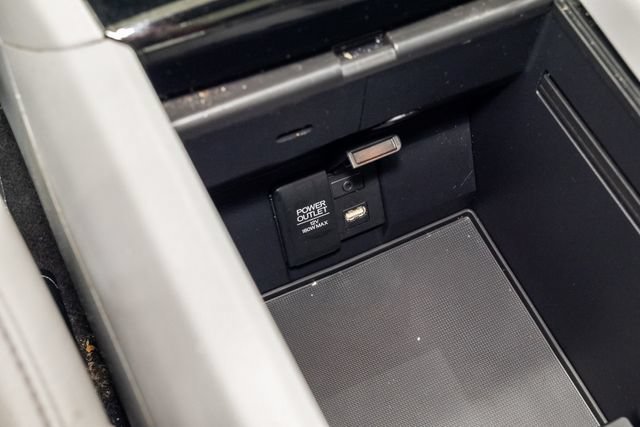 Used 2018 Honda Pilot Elite image 24