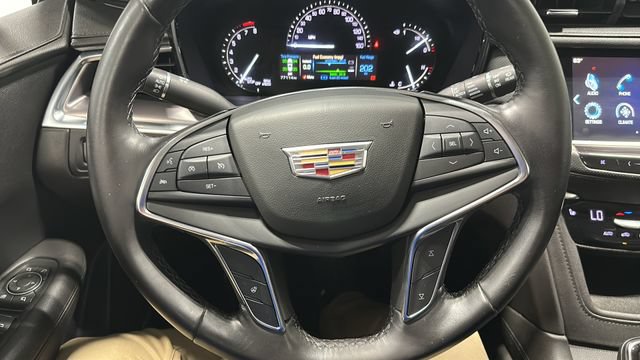 Used 2019 Cadillac XT5 Luxury FWD image 17