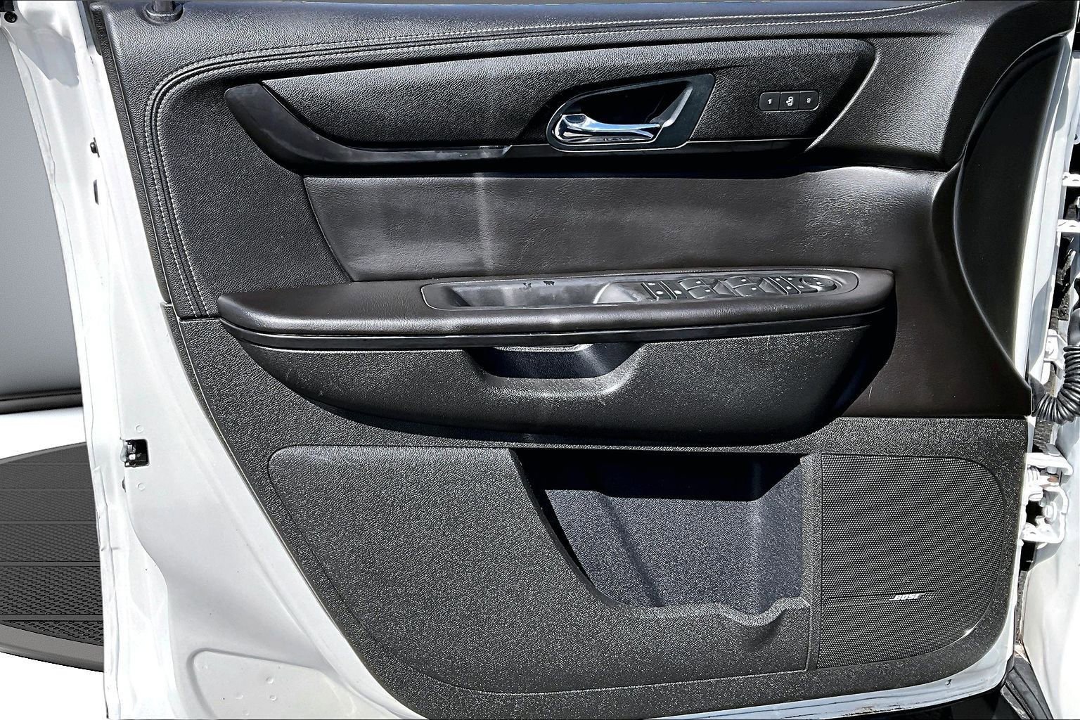 Used 2016 Chevrolet Traverse LT image 19