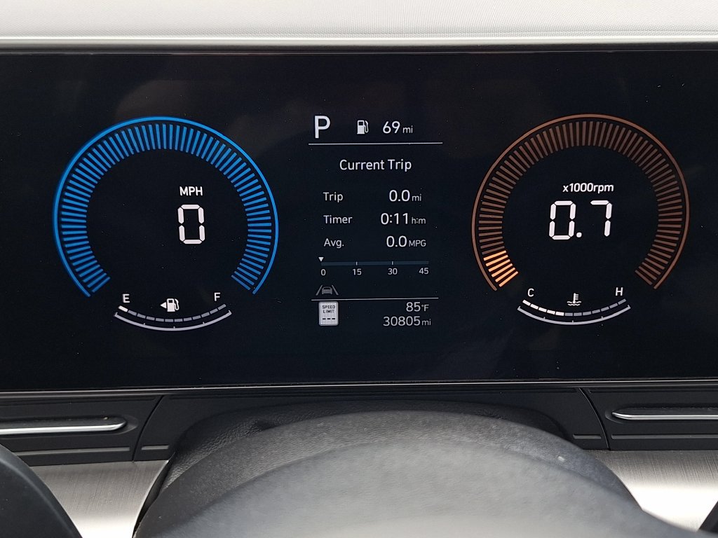 Certified 2025 Hyundai Kona SEL AWD/4WD image 18