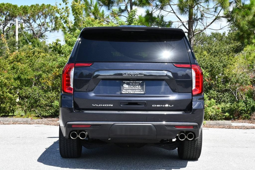 Used 2023 GMC Yukon Denali Ultimate AWD/4WD image 5