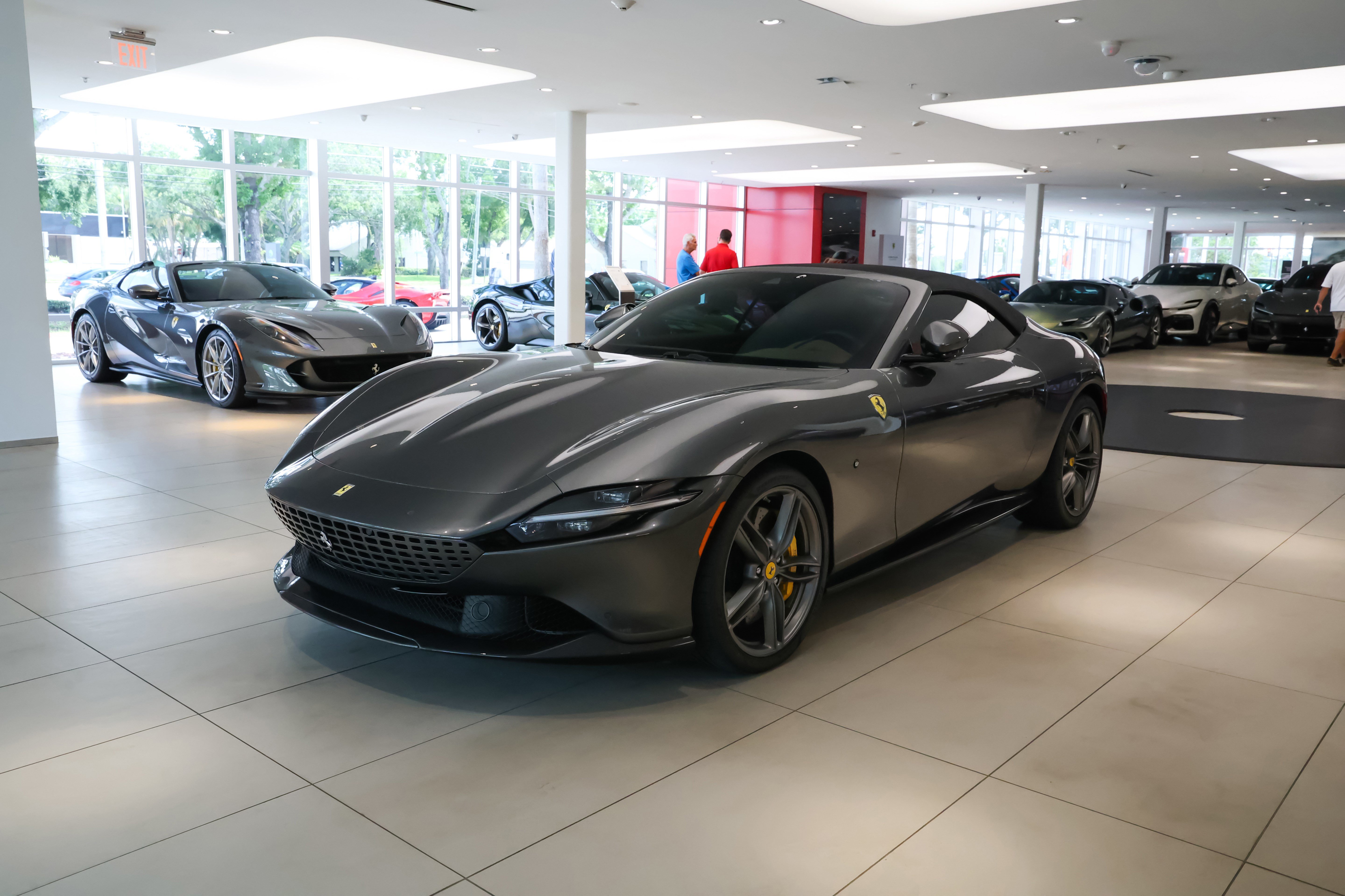 Used 2025 Ferrari Roma Spider RWD image 24