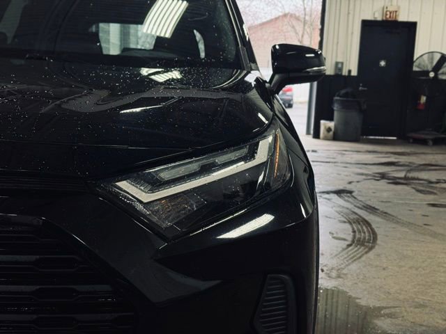 Used 2023 Toyota RAV4 XLE w/ Convenience Package image 3