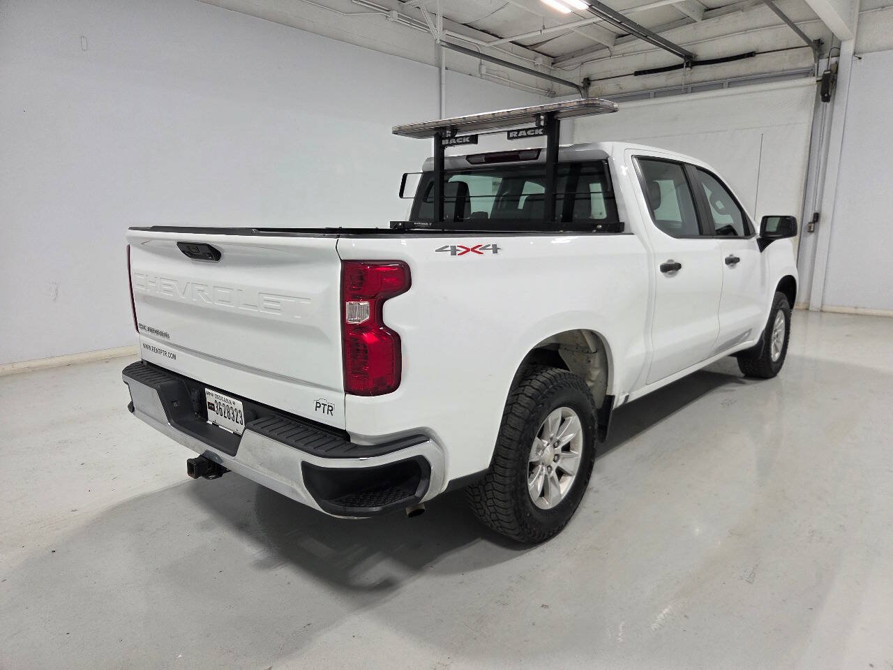 Used 2023 Chevrolet Silverado 1500 W/T w/ Trailering Package AWD/4WD image 10