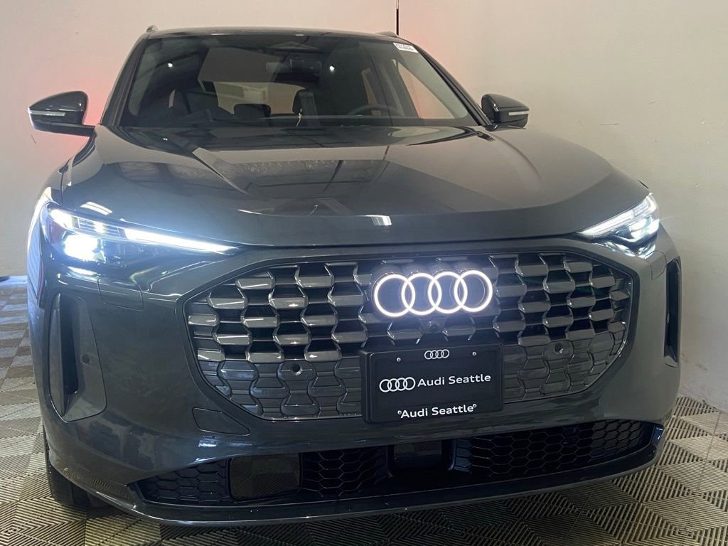 New 2025 Audi Q5 Prestige image 2