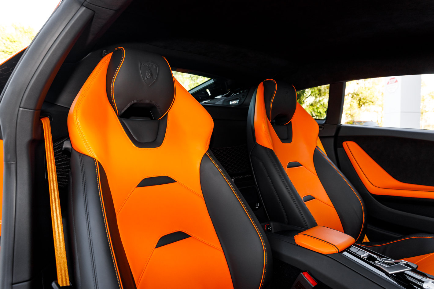 Used 2023 Lamborghini Huracan EVO RWD image 36