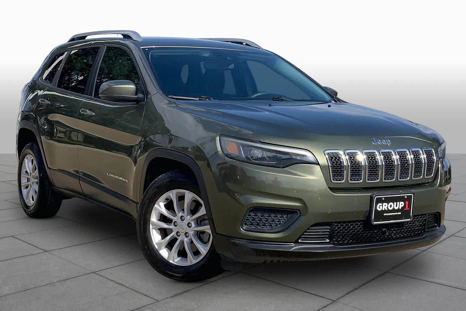 Used 2021 Jeep Cherokee Latitude FWD image 3