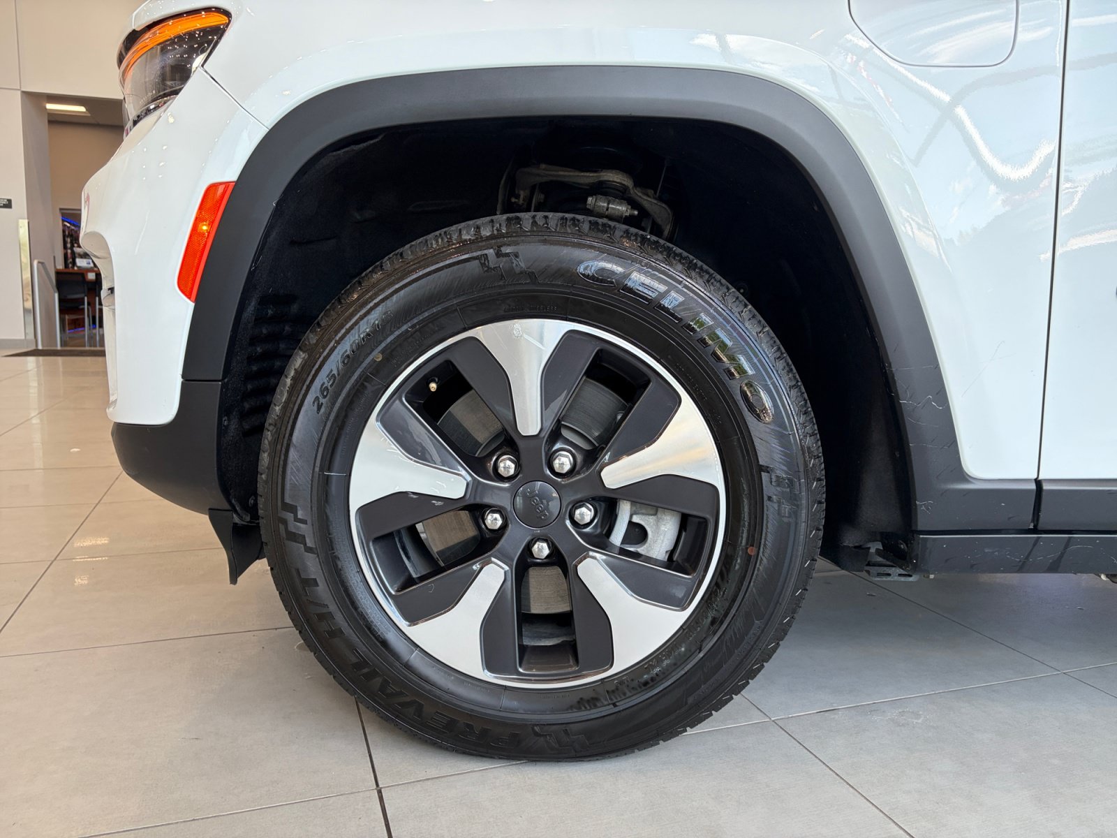 Used 2024 Jeep Grand Cherokee Limited 4xe AWD/4WD image 26