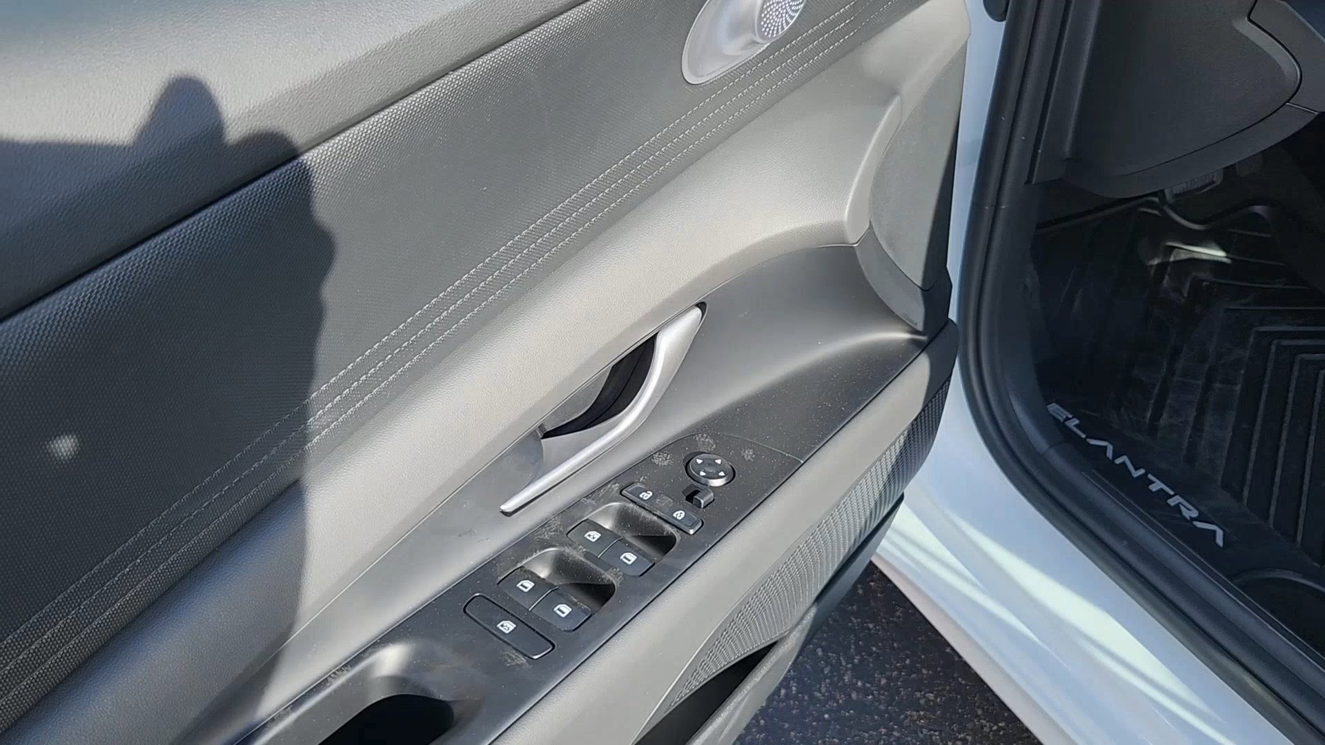 New 2026 Hyundai Elantra Blue image 7