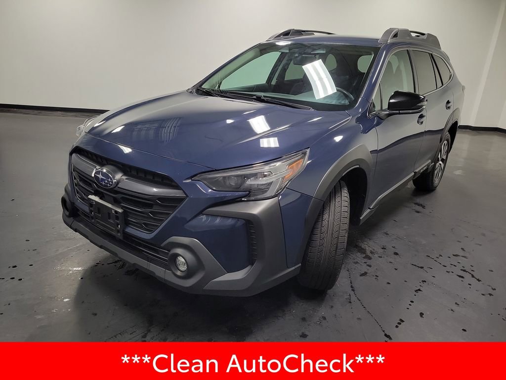 Used 2023 Subaru Outback Premium AWD/4WD image 4