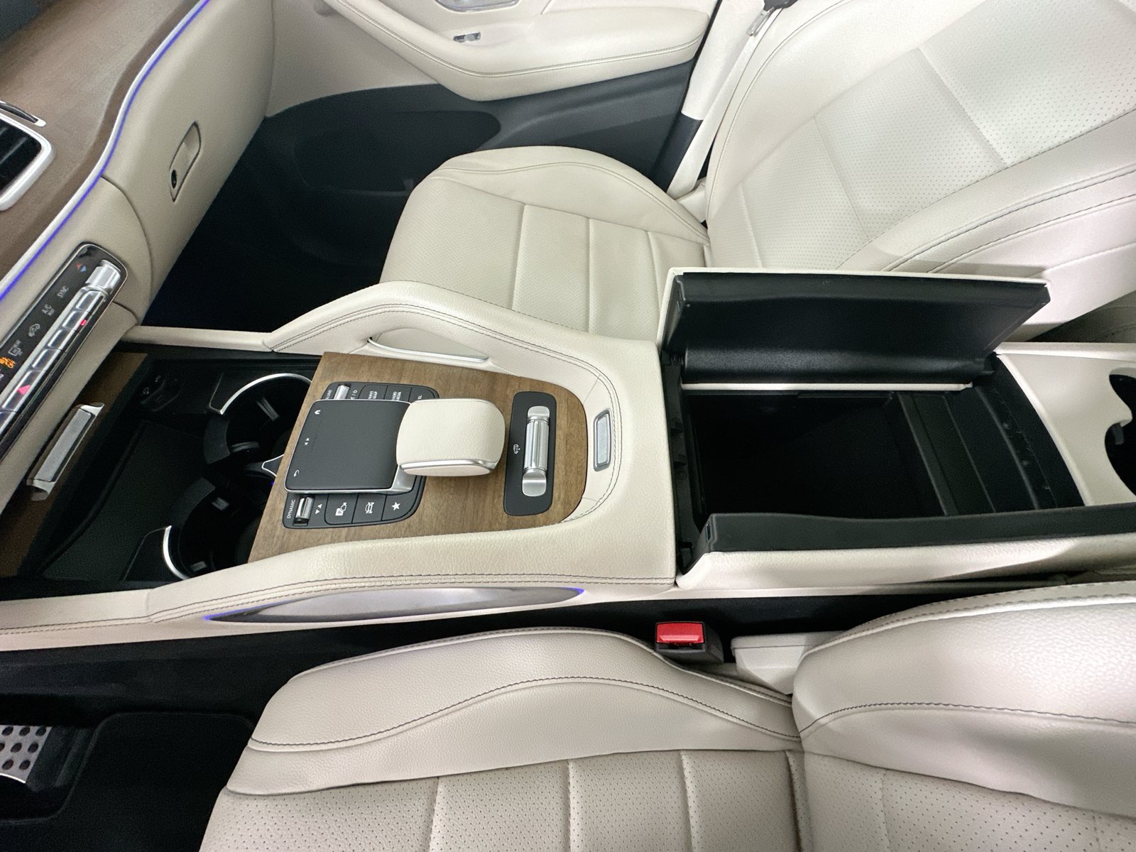 Used 2022 Mercedes-Benz GLS 450 4MATIC image 28