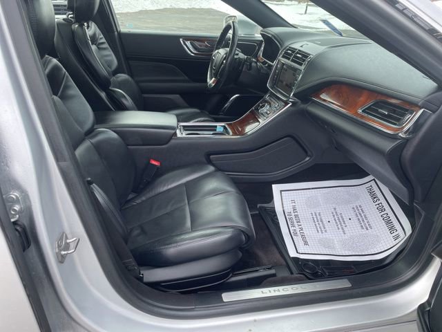Used 2017 Lincoln Continental Select w/ Climate Package image 27