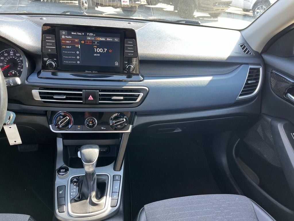 Used 2021 Kia Seltos S AWD/4WD image 11