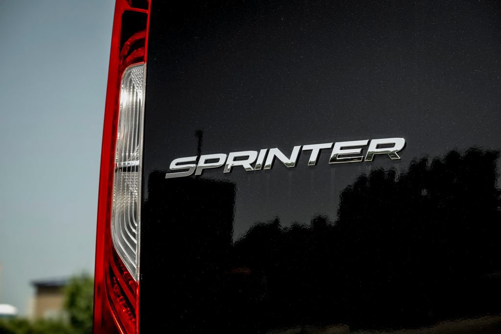 Used 2025 Mercedes-Benz Sprinter 3500 image 10