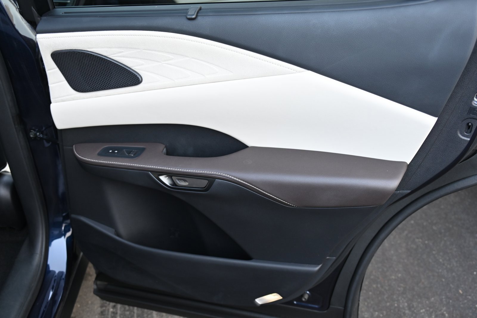 Used 2023 Lexus RX 350 FWD image 19