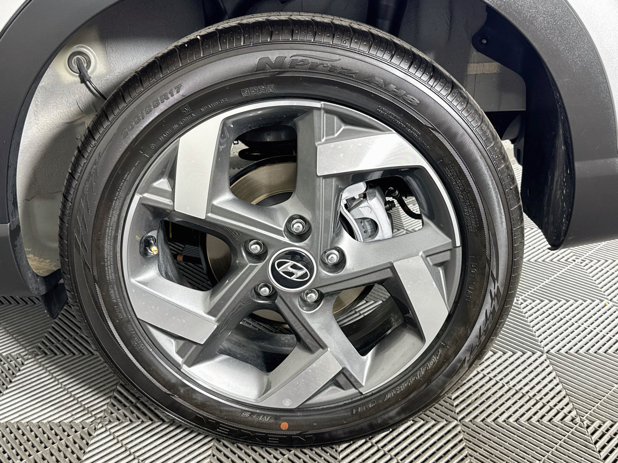 Used 2026 Hyundai Venue SEL FWD image 62