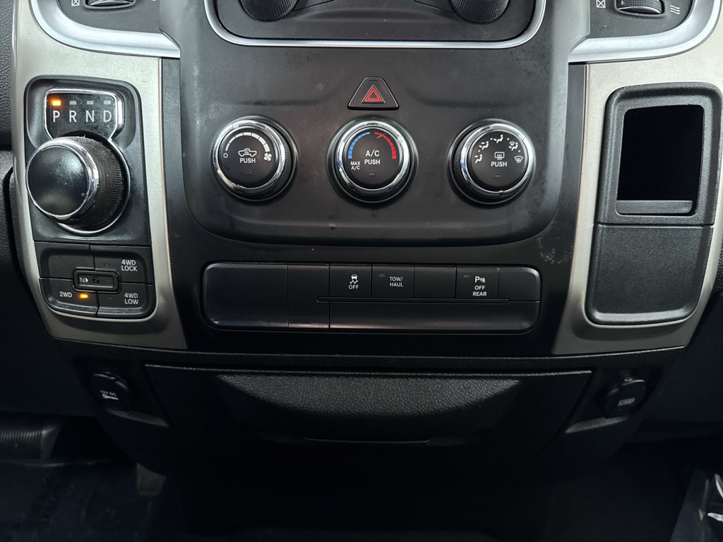 Used 2020 RAM 1500 Warlock AWD/4WD image 25