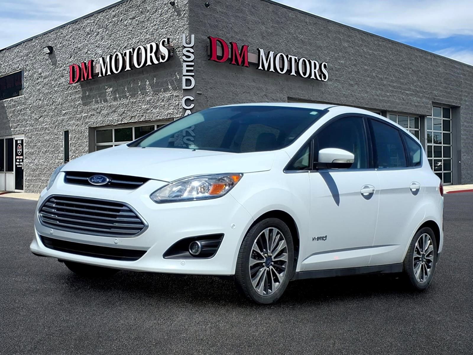 Used 2018 Ford C-MAX Titanium w/ Equipment Group 301A FWD image 1