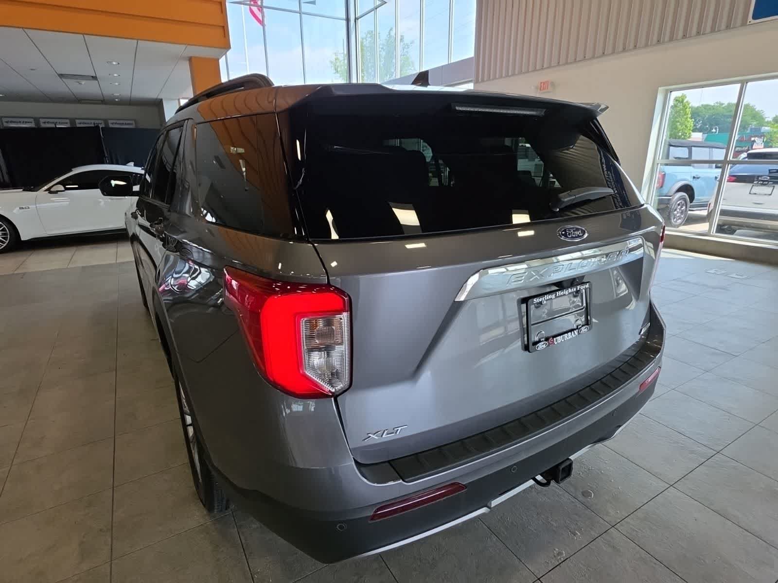 Used 2023 Ford Explorer XLT w/ Equipment Group 202A AWD/4WD image 12