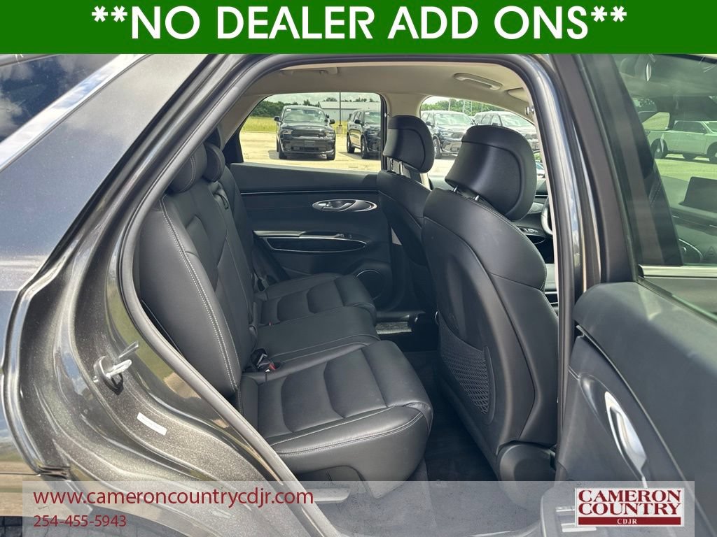 Used 2025 Genesis GV70 2.5T AWD/4WD image 16