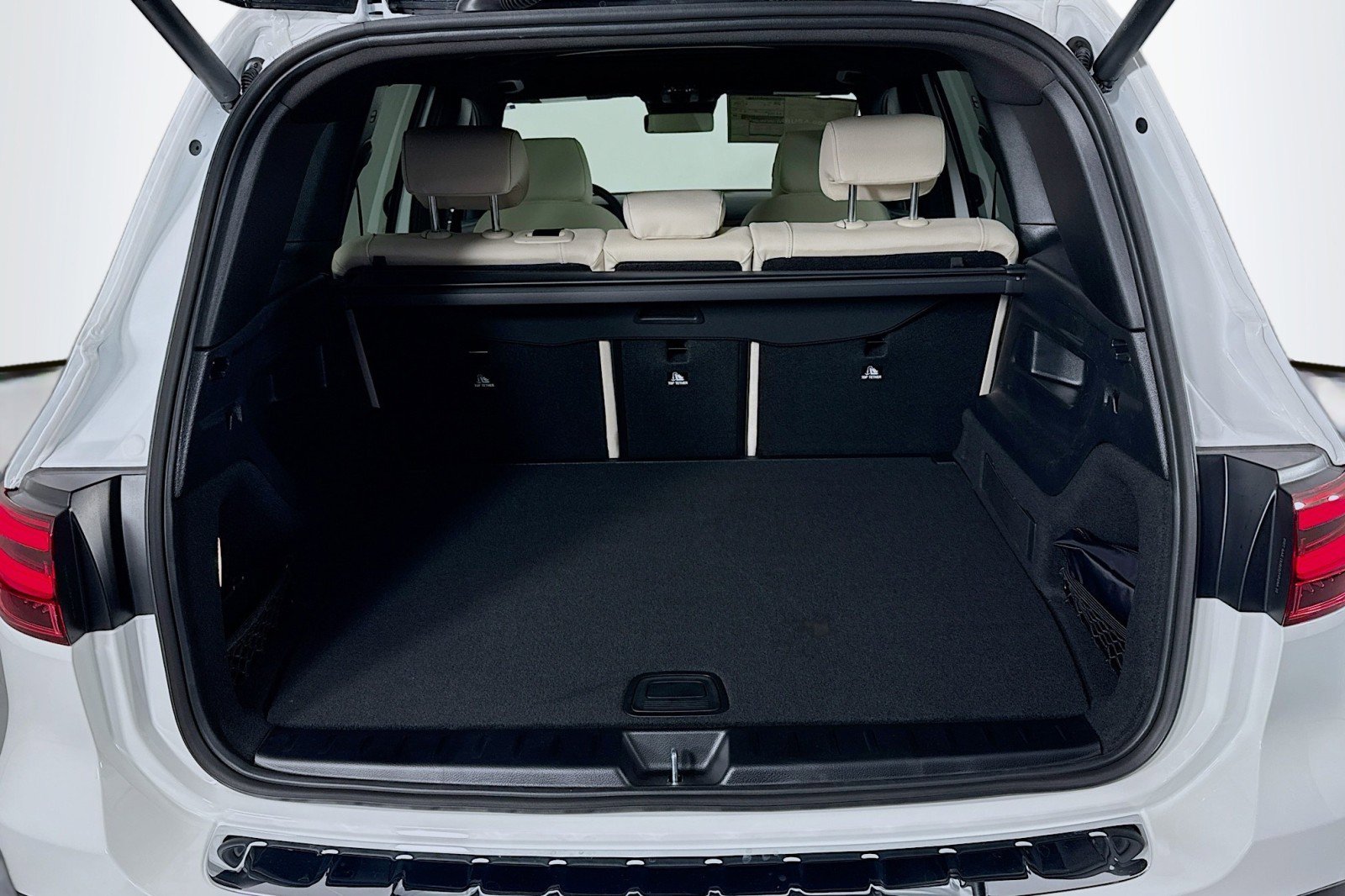 New 2026 Mercedes-Benz GLB 250 image 22