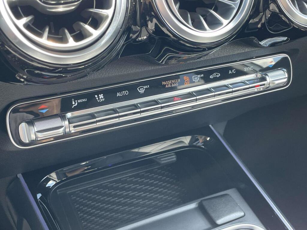 New 2026 Mercedes-Benz GLB 250 4MATIC image 29