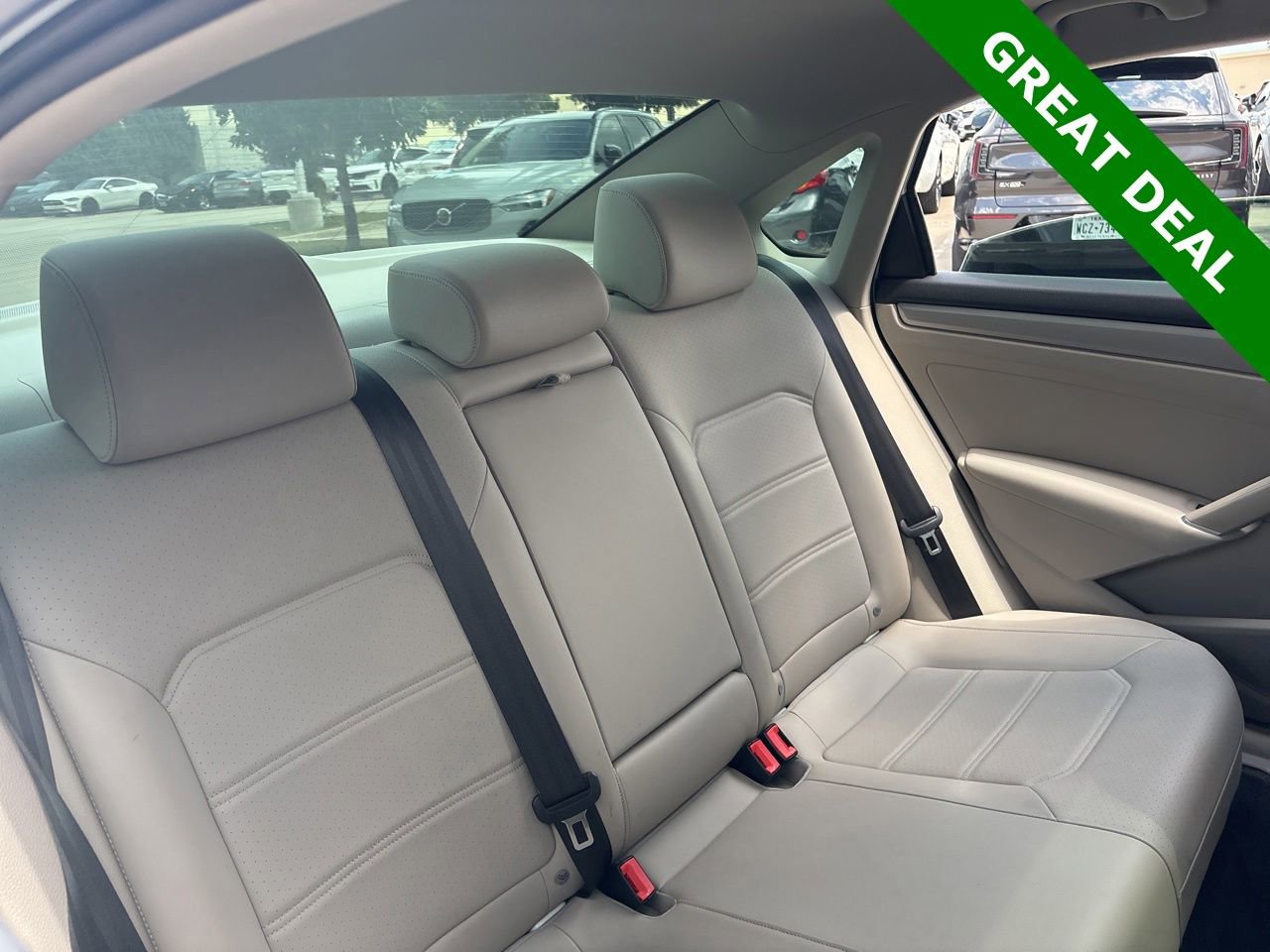 Used 2021 Volkswagen Passat 2.0T SE FWD image 9